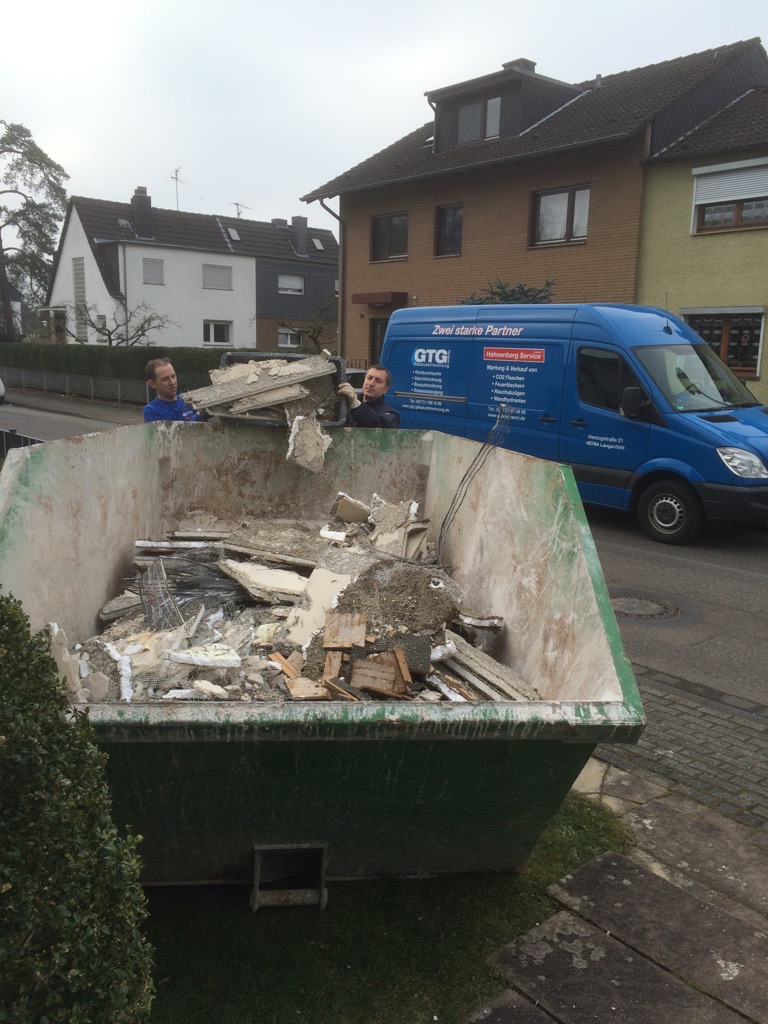 Entsorgung Hausrat nach Wasserschaden