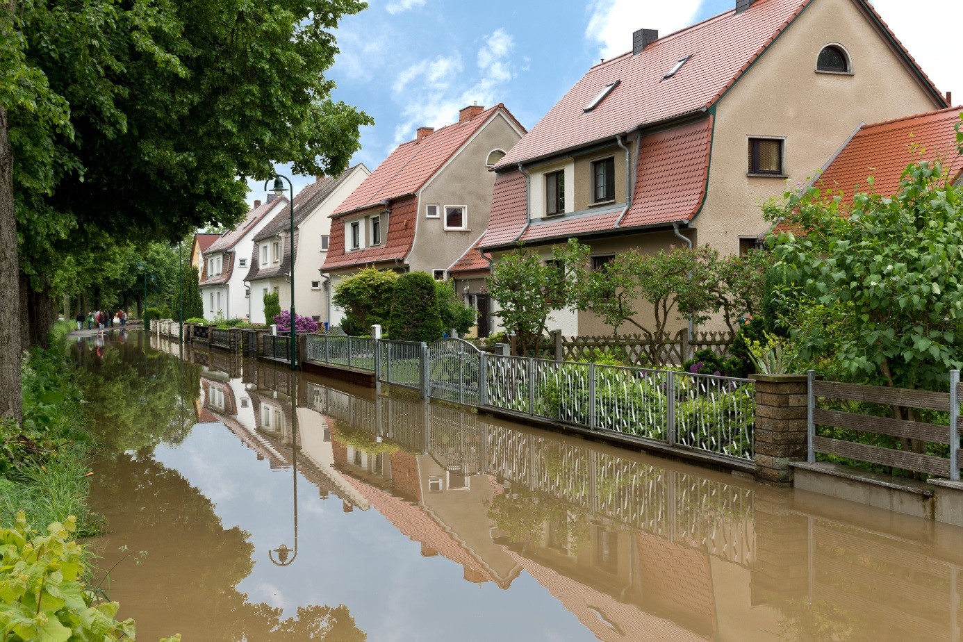 Überschwemmung im Straßenzug - Starkregenprävention